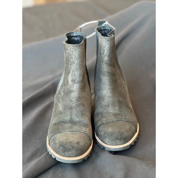 UGG Pax Wedge Bootie, Size 7, Charcoal, Waterproof - Picture 6 of 9